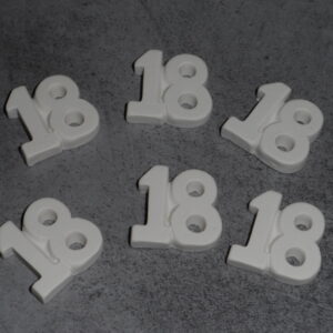 Numero 18 in resina
