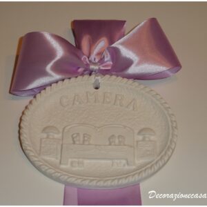 Targhetta camera lilla in gesso