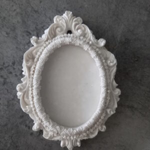 Cornice in gesso profumato